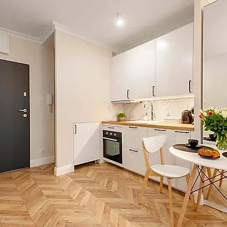מלון Sky Home- Rose -manufaktura, Bezplatny Parking, Klima, Dostep Na Kod לודז'