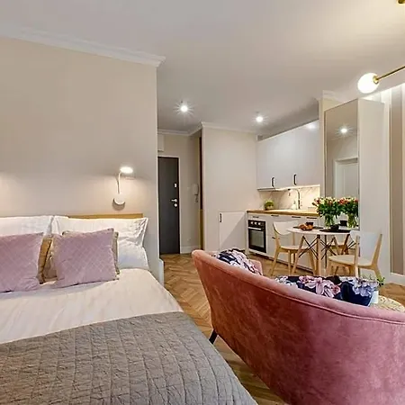 Sky Home- Rose -manufaktura, Bezplatny Parking, Klima, Dostep Na Kod לודז'