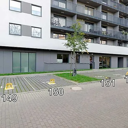 מלון Sky Home- Rose -manufaktura, Bezplatny Parking, Klima, Dostep Na Kod 3*